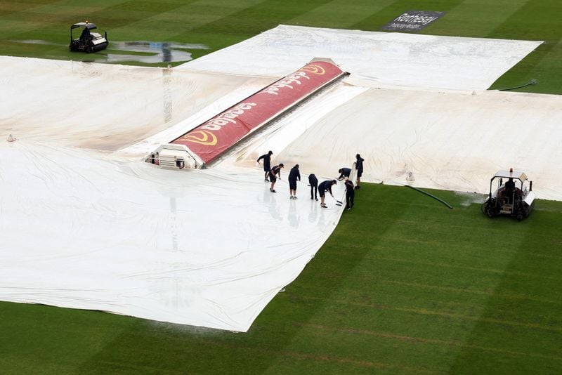 Rain delays India's bid for win over England in second Test