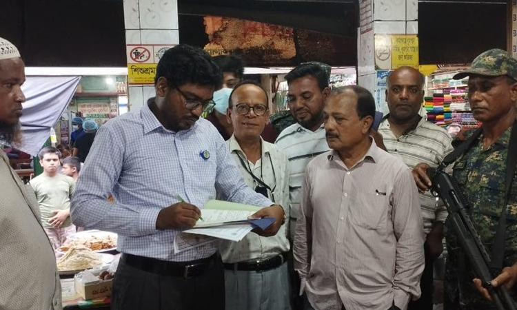 Two eateries fined in Munshiganj