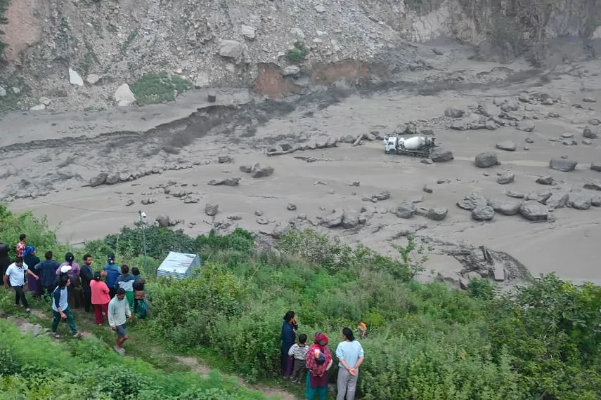 Eight dead, 31 missing in floods on China-Nepal border
