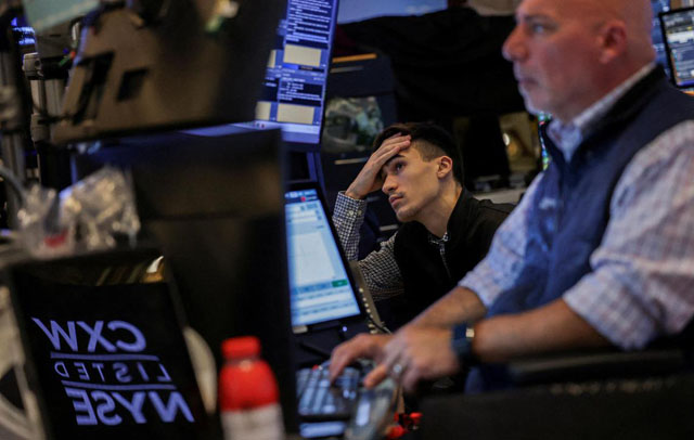Dow, S&P 500 fall as Trump unveils new tariffs
