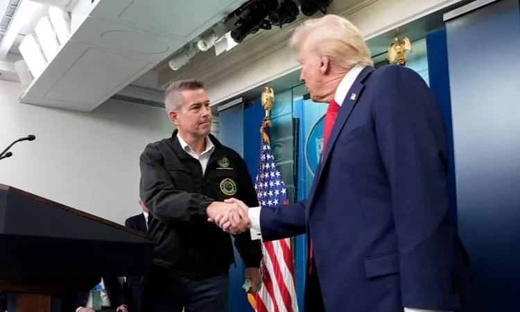 Trump taps transport chief to be interim NASA administrator