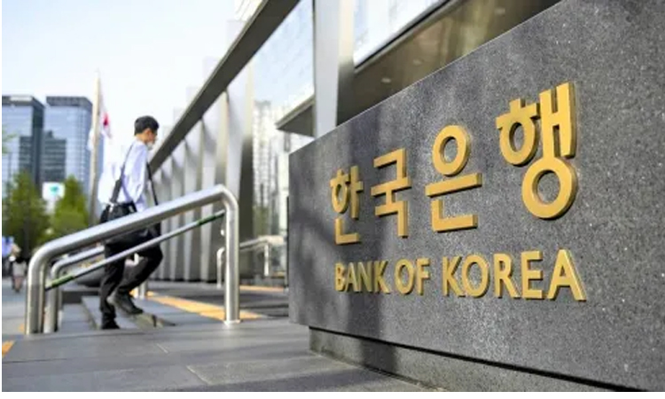 South Korea's central bank holds key interest rate