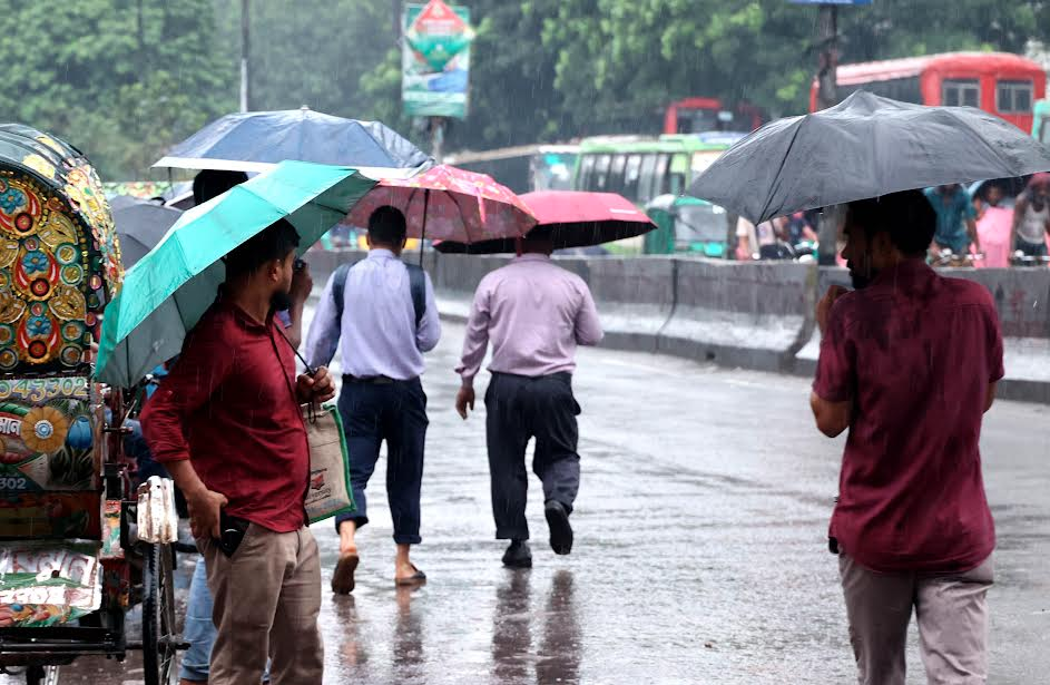 Heavy rainfall likely in five divisions