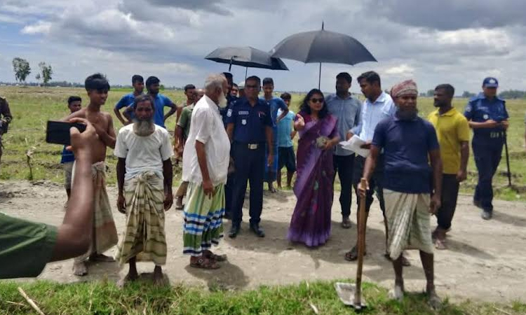 100 landless families get their land back in Lalmonirhat