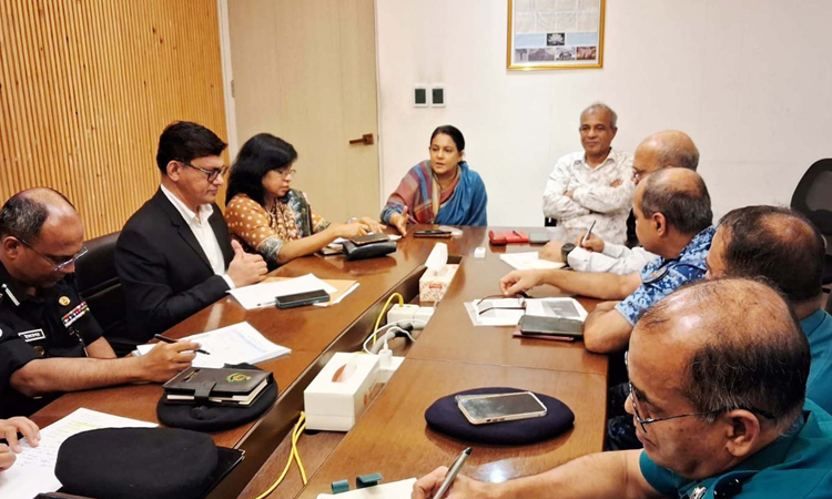 Strict drives against polythene manufacturers, businessmen to be launched: Rizwana