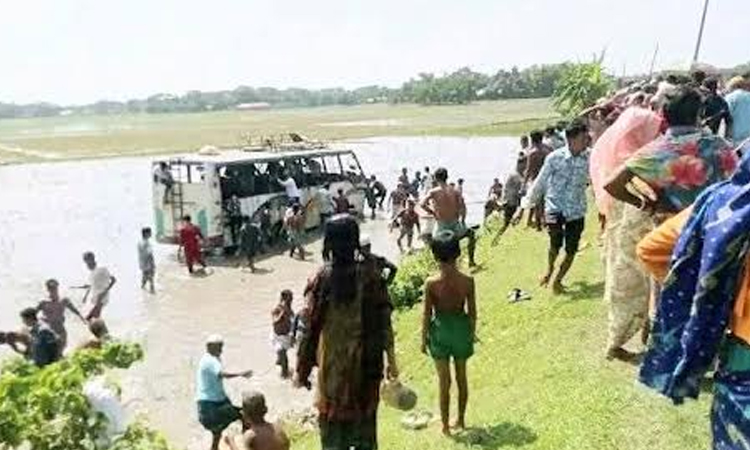 1 dead, 12 injured as bus carrying groom’s party falls into ditch in Netrokona