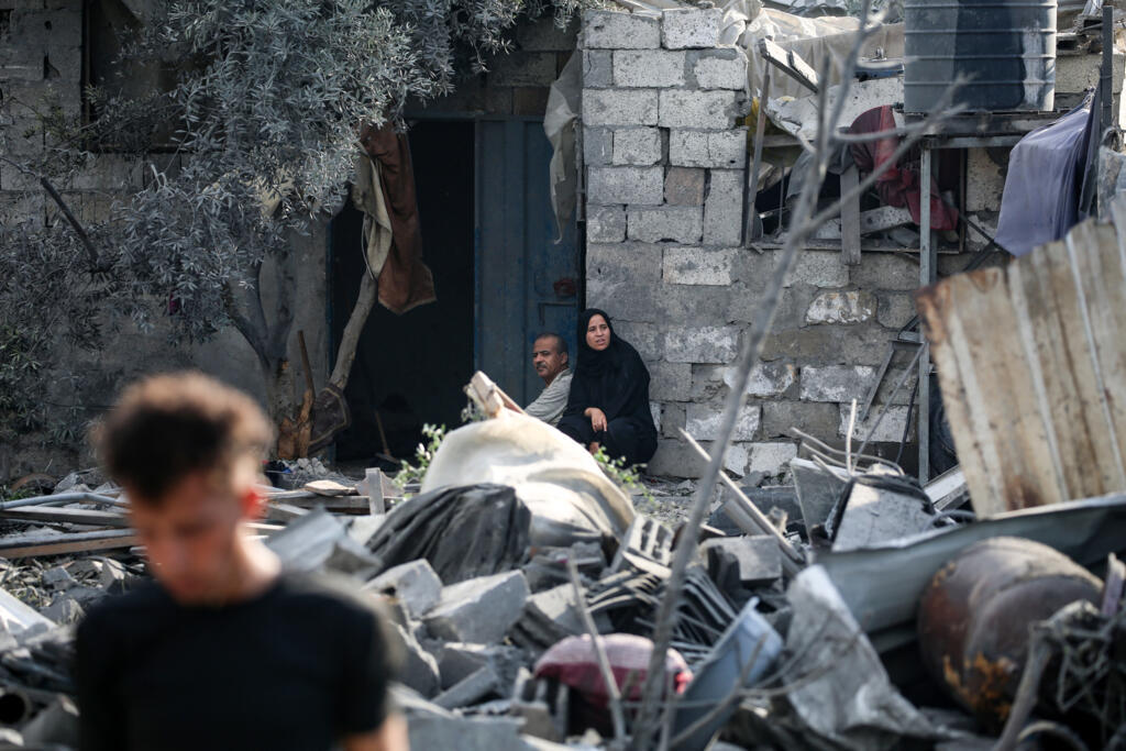 Gaza civil defence says Israeli strikes kill 43 as truce talks deadlocked