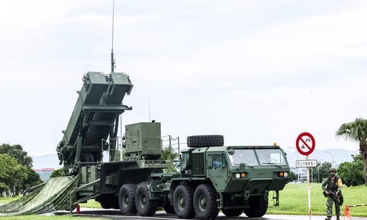 Trump says US will send Ukraine Patriot air defense systems