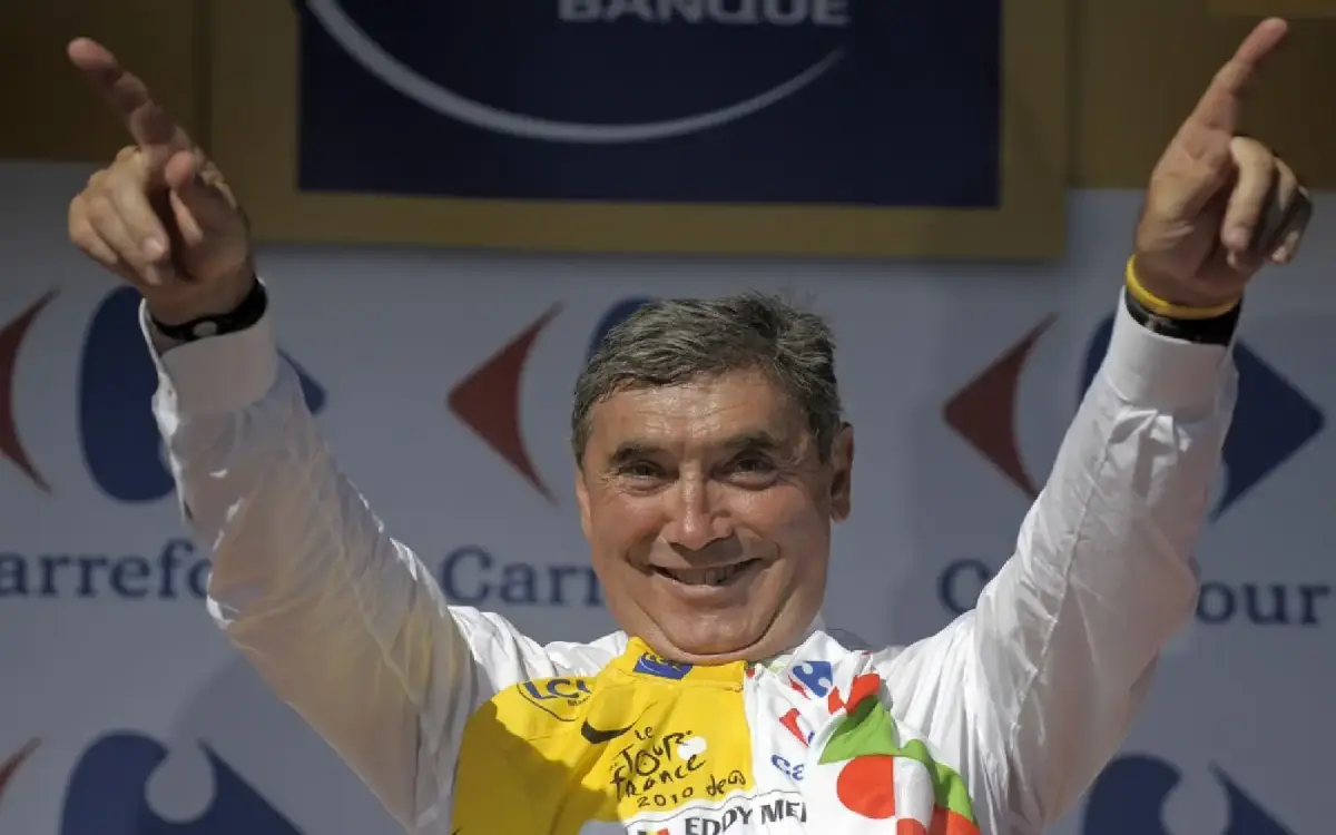 Cycling legend Merckx in hospital for hip operation