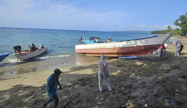 Dominican Republic ends search for bodies from migrant boat
