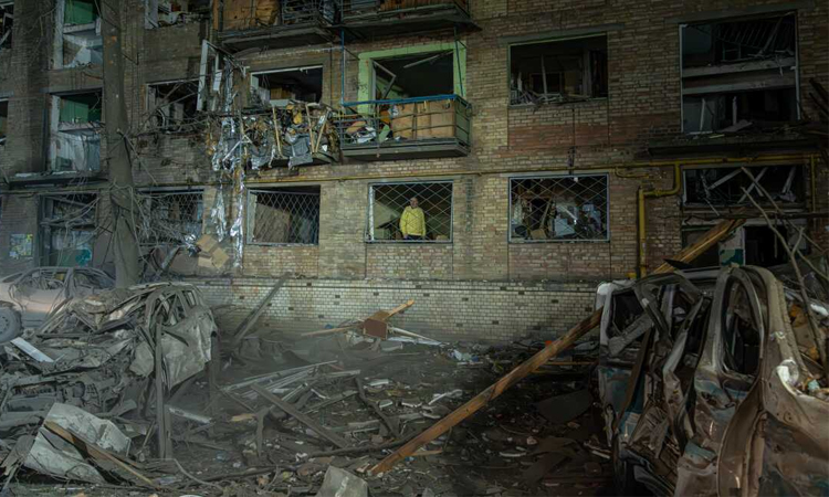Russian strike on Ukraine town kills two, Kyiv says, despite Trump warning