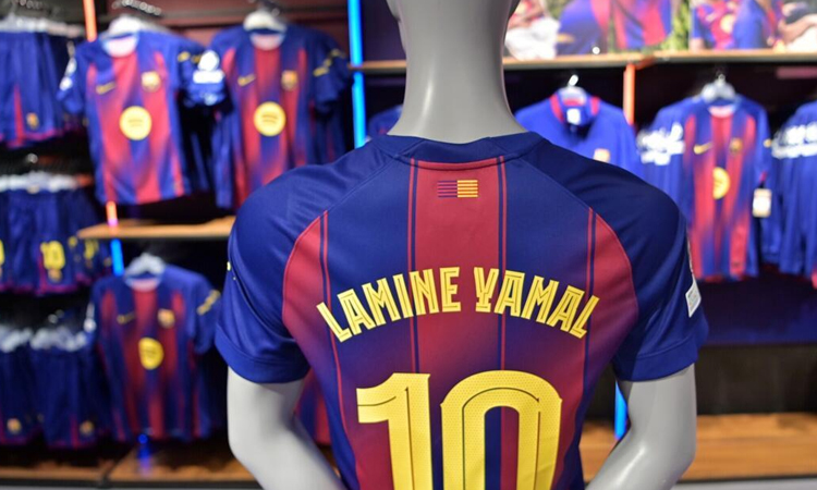 Yamal takes iconic Barcelona number 10 shirt