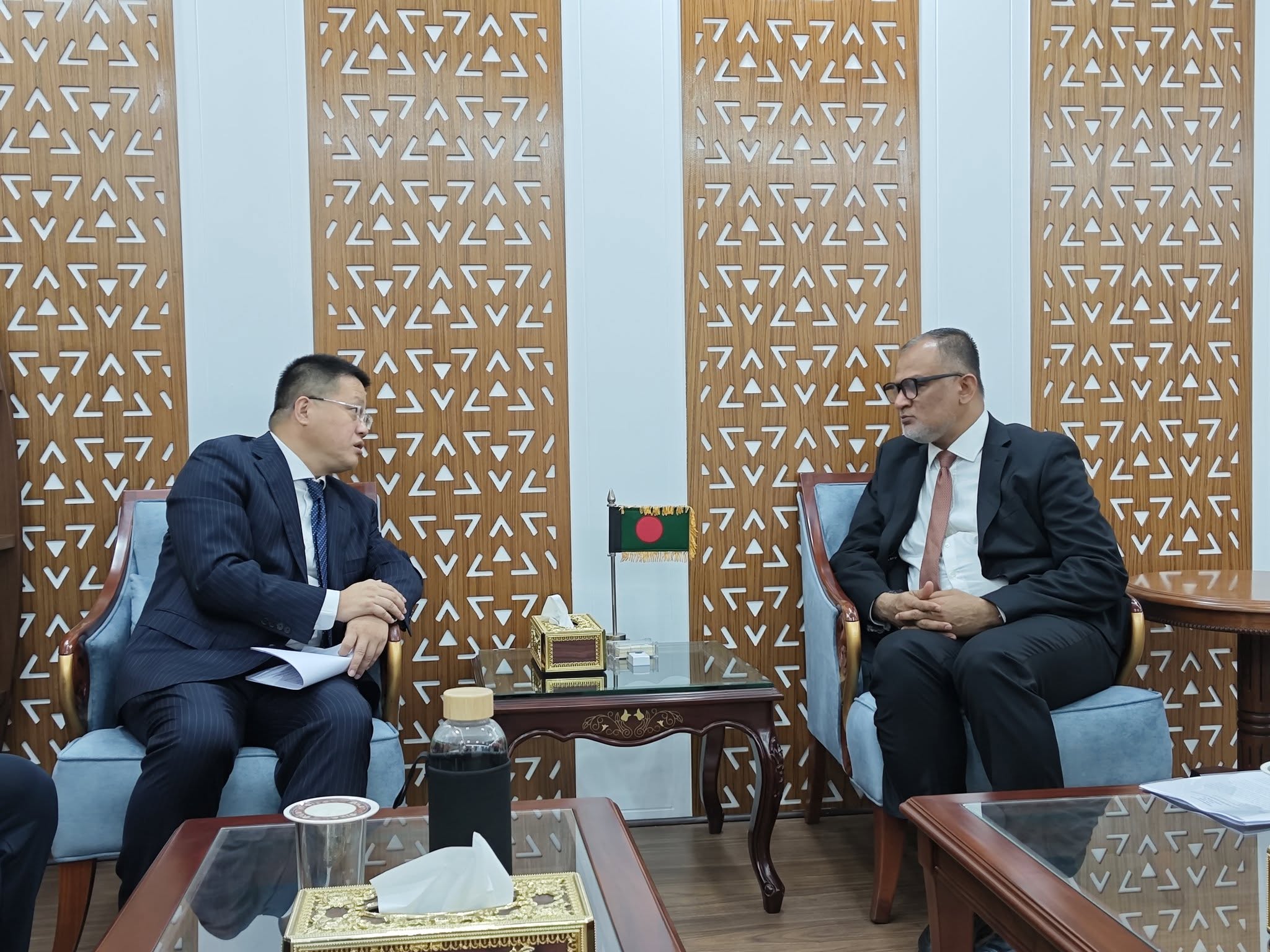 Bangladesh, China discuss deepening trade and investment ties