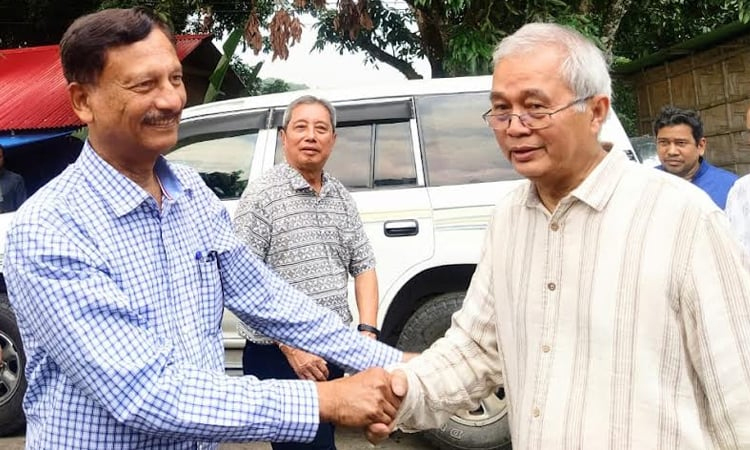 Two advisers exchange views for development of Kaptai Lake