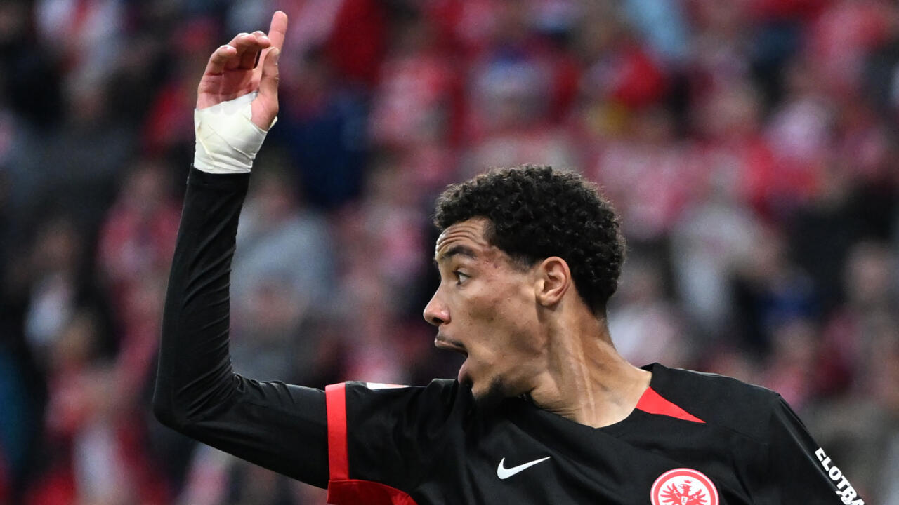 Liverpool line up swoop for Frankfurt striker Ekitike: reports