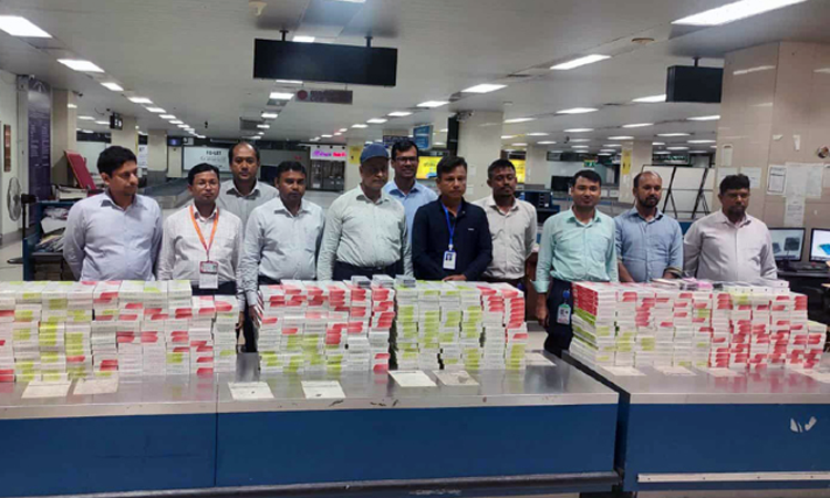 Cigarettes, mobile phones worth Tk 60 lakh seized at Ctg airport