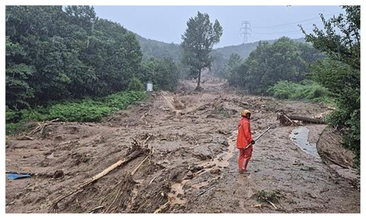 Five dead, two missing after torrential rain in South Korea