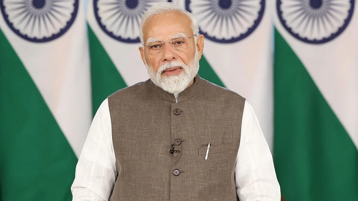 Modi expresses shock at loss of lives in air crash, offers support