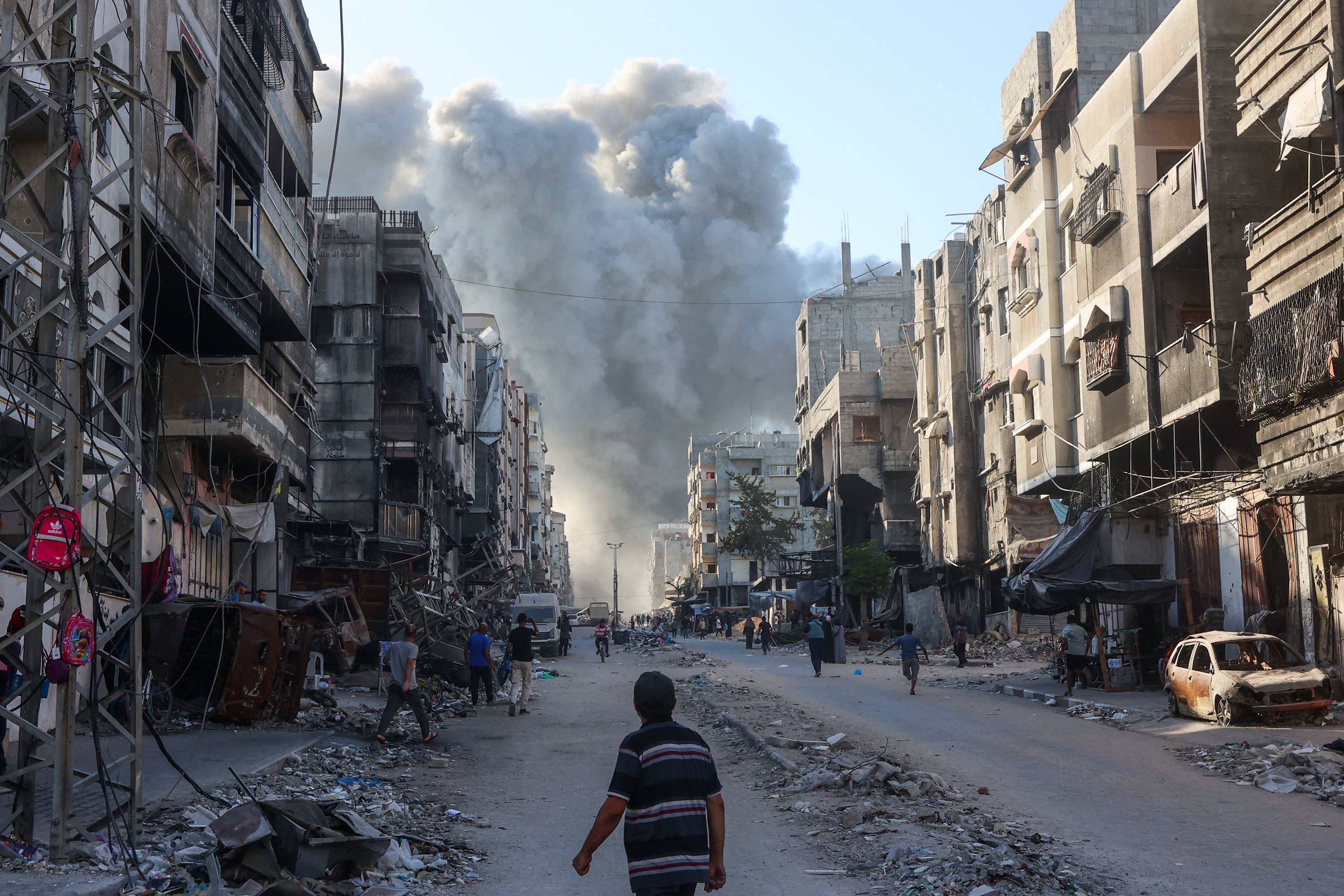Gaza civil defence says Israeli strikes kill 17