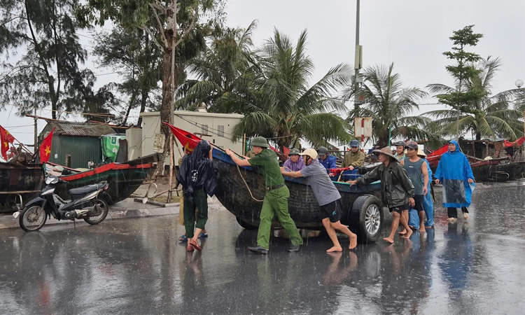 Downpours from storm Wipha kill three in Vietnam