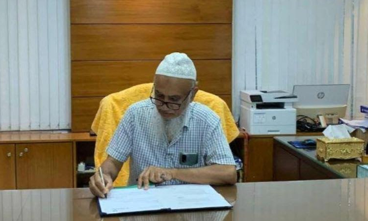 Prof Maksud Helali takes charge as KUET VC