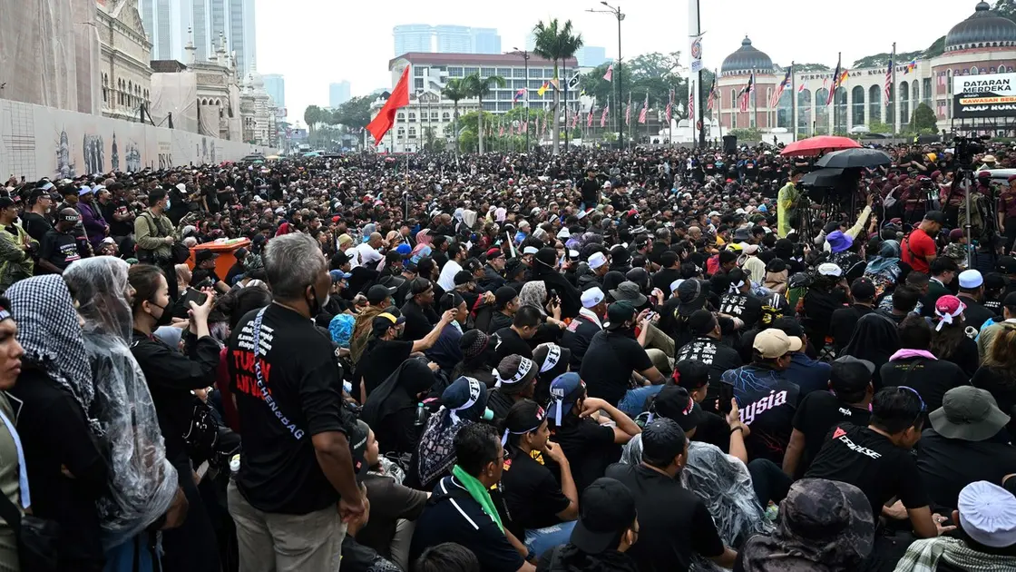 Malaysians protest rising living costs
