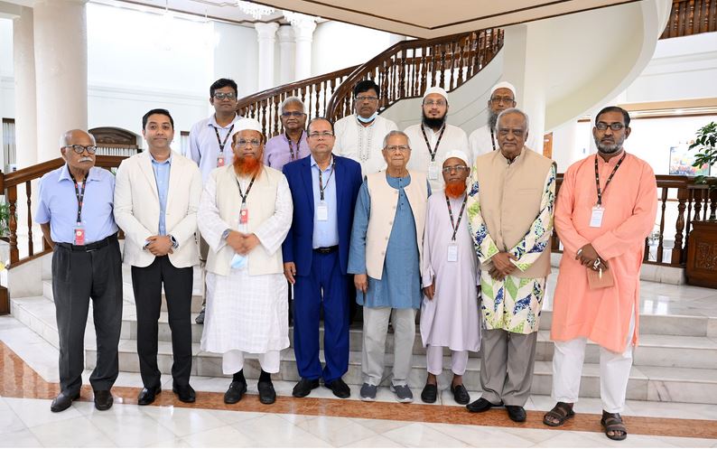 CA holds meeting with political parties at Jamuna