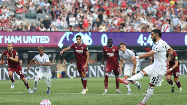 Fernandes double as Man Utd sink West Ham in Premier League US friendly