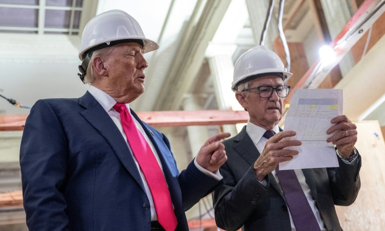 US Fed poised to hold off on rate cuts, defying Trump pressure