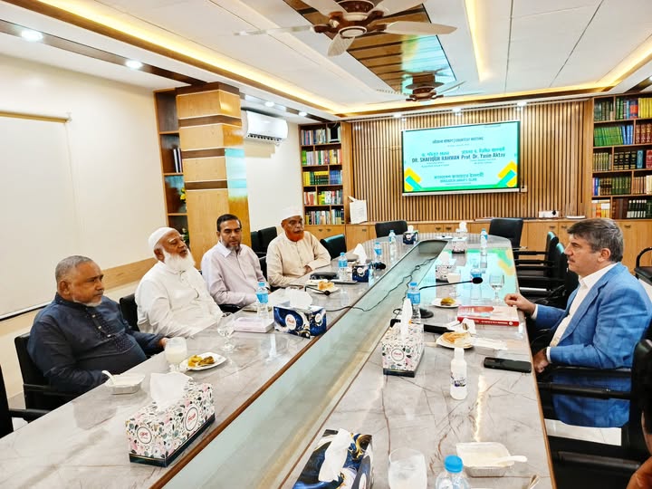 Turkish president Erdogan's ex-adviser meets Jamaat Ameer