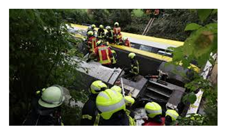 Three dead, several injured after train derails in Germany