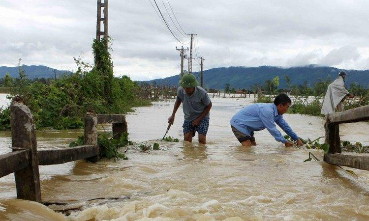 Vietnam flash flood kills five, dozens evacuated