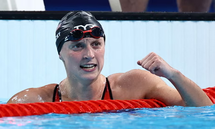 Ledecky wins 1,500m freestyle for 22nd career world gold