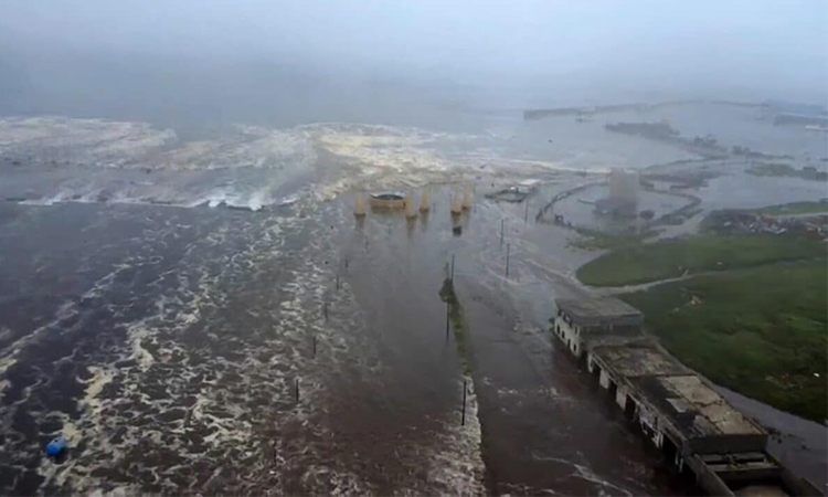 Millions return home as Pacific tsunami warnings lifted