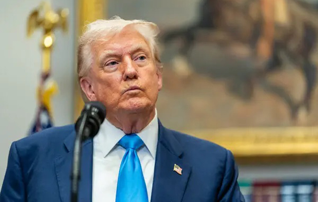Trump orders firing of US official as cracks emerge in jobs market