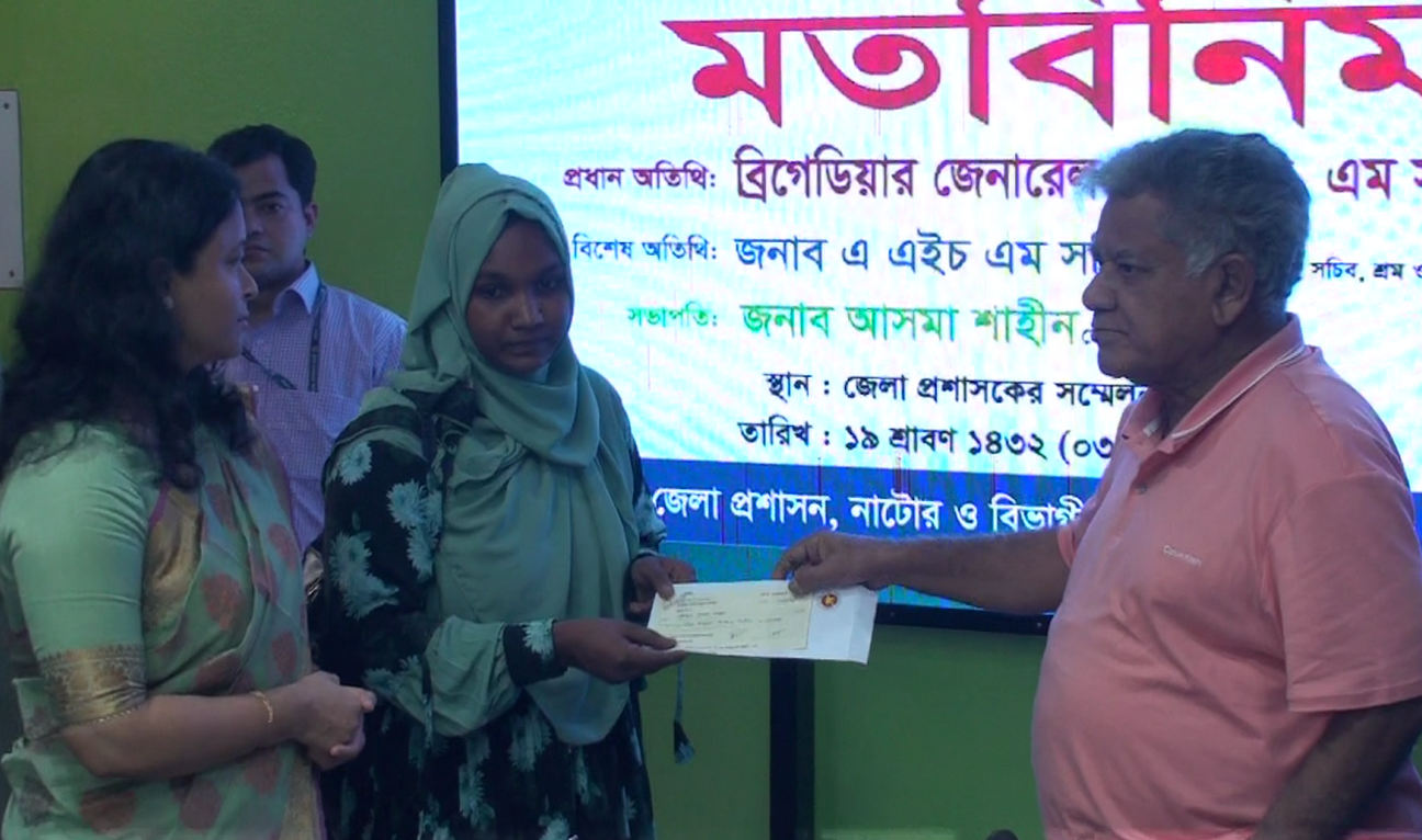 Sakhawat hands over cheques for medical, educational assistance to 22 distressed workers