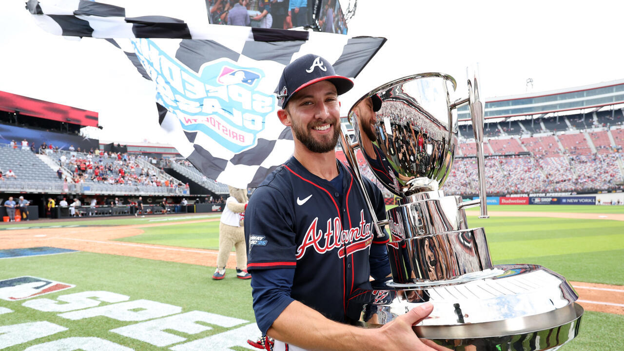 White's two homers drive Braves to 4-2 win over Reds in MLB Speedway Classic