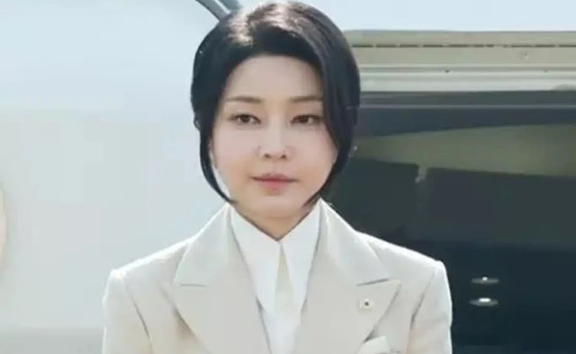 South Korean prosecutors question ex-first lady accused of graft