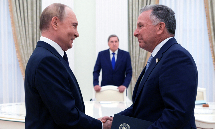 Putin meets US envoy Witkoff ahead of sanctions deadline