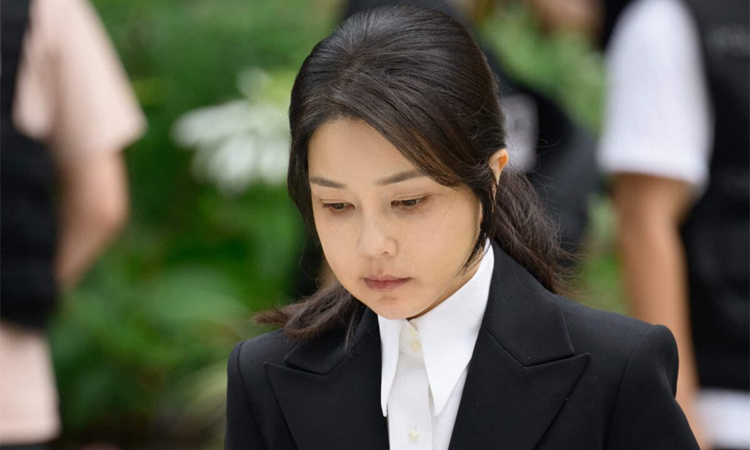 Arrest warrant sought for South Korea's ex-first lady Kim