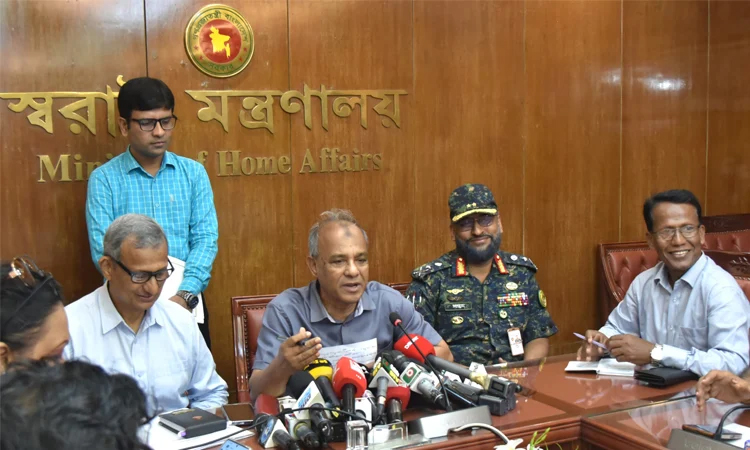 Journalist murder charge sheet in quickest possible time: Jahangir