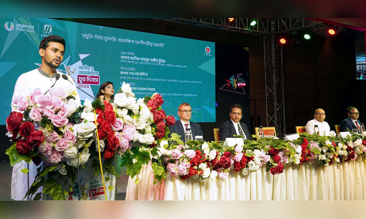 12 successful self-employed youths, 4 youth organizers receive National Youth Award 2025