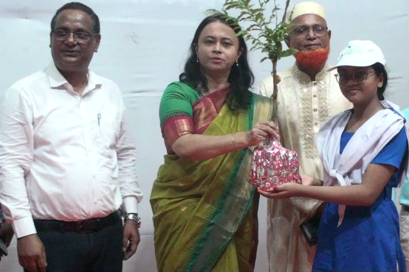 Week-long tree plantation campaign and fair begins in Natore