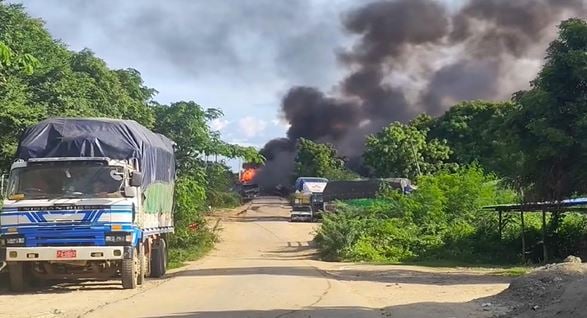 Myanmar air strike on stranded convoy kills eight: residents