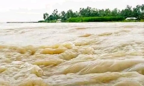 Teesta water crosses danger level, hundreds of villages flooded in  Lalmonirhat 