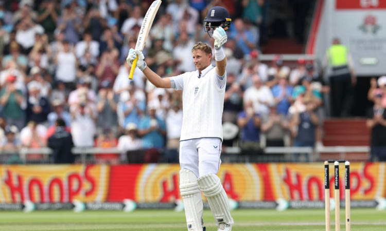 Root says Warner jibe 'all part of the fun' heading into Ashes