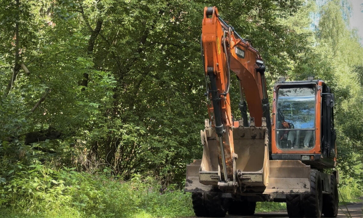 Despite risks, residents fight to protect Russian national park