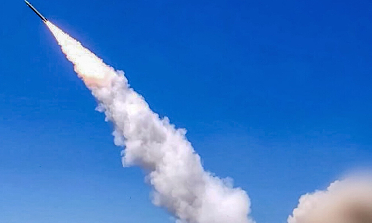 Israel army intercepts missile, Huthis claim attack