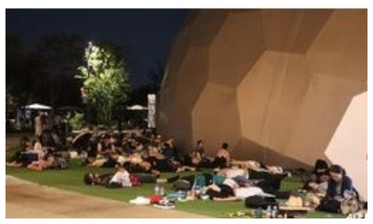 Japan Expo visitors stranded overnight by halted train