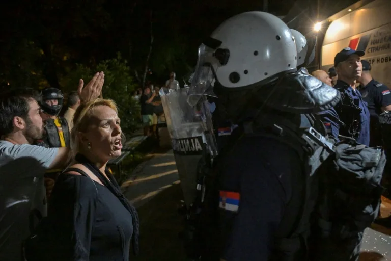 New clashes in Serbia as political crisis escalates